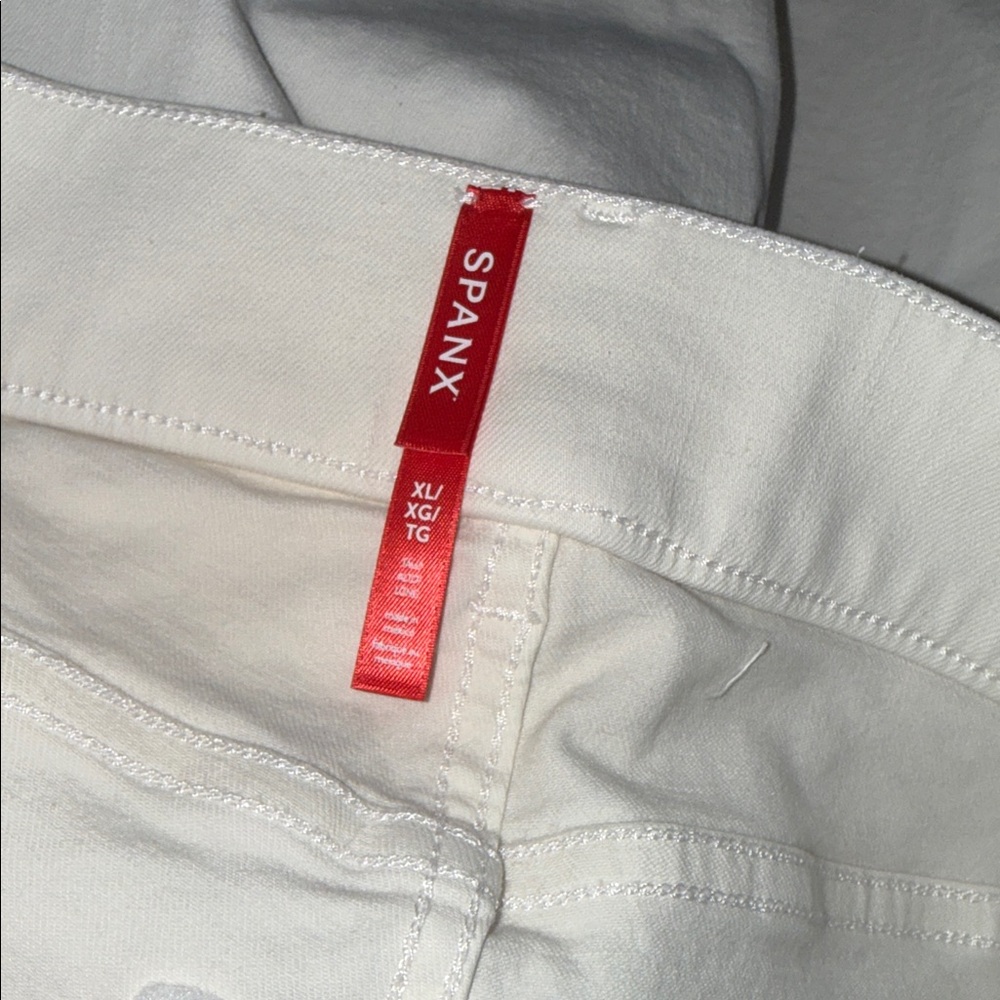 NWT SPANX Cropped Wide Leg Jeans in Ecru Wash Pull On XL - Picture 8 of 10